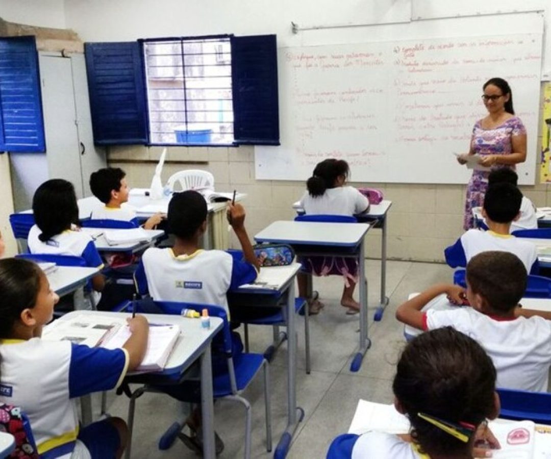 Oficina Legislativa promove premiação para estudantes e professores do DF — Senado Notícias
