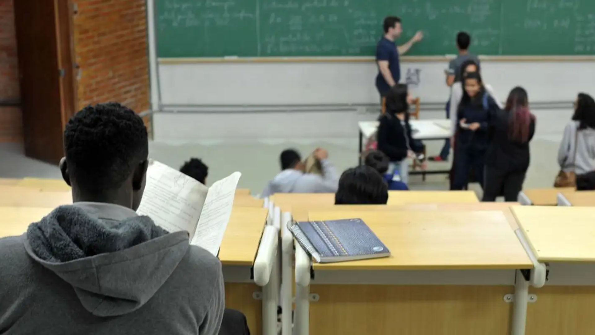 Instituições têm até 15 de junho para aderir ao Fies do 2º semestre