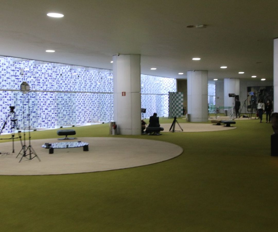 Sindicatos repudiam violência contra jornalista na Câmara