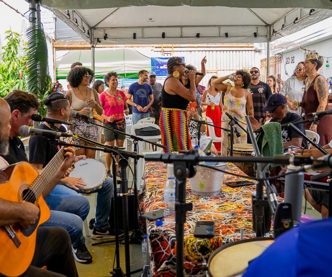 Samba da Akotirene reúne música, ancestralidade e comunidade em Ceilândia