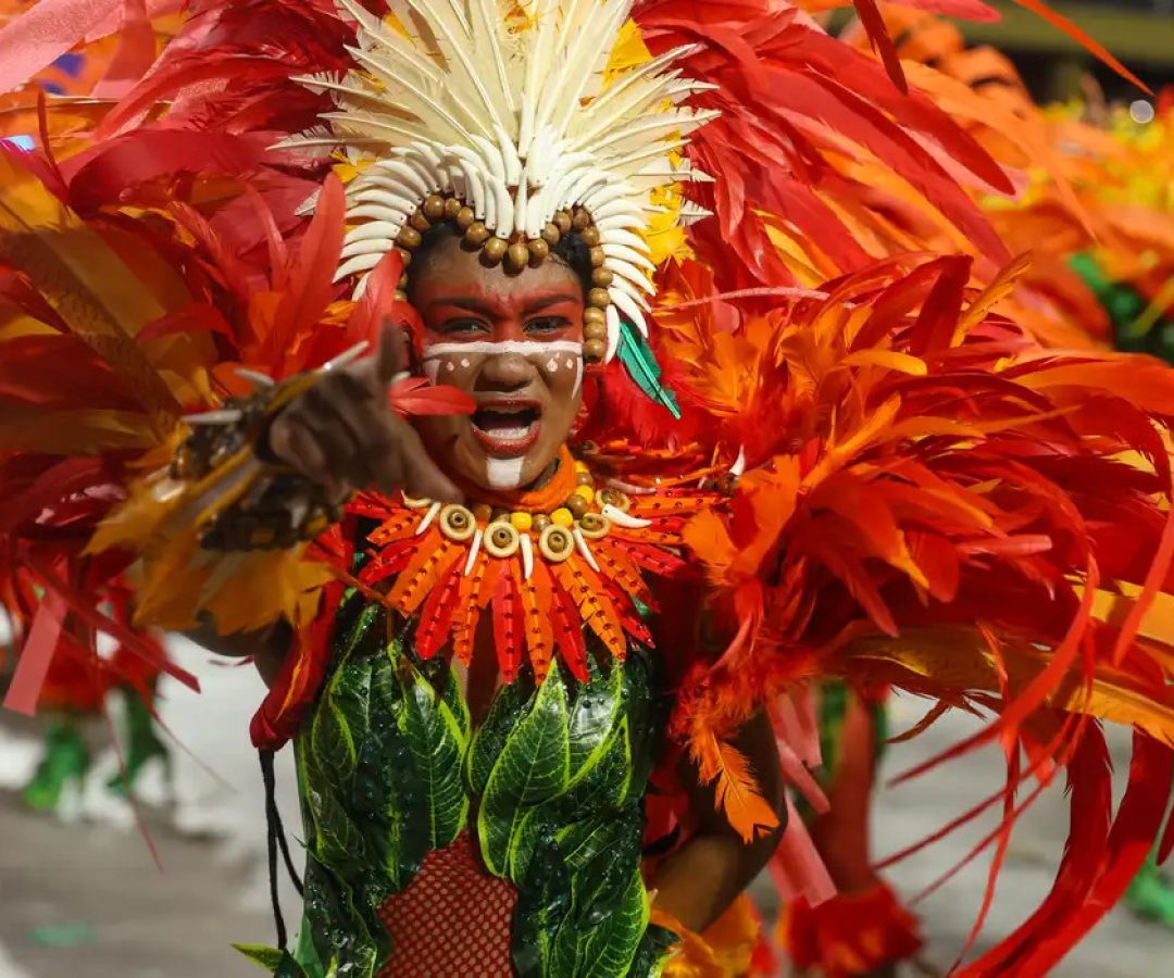 Escolas de samba do Rio priorizam enredos biográficos para 2026