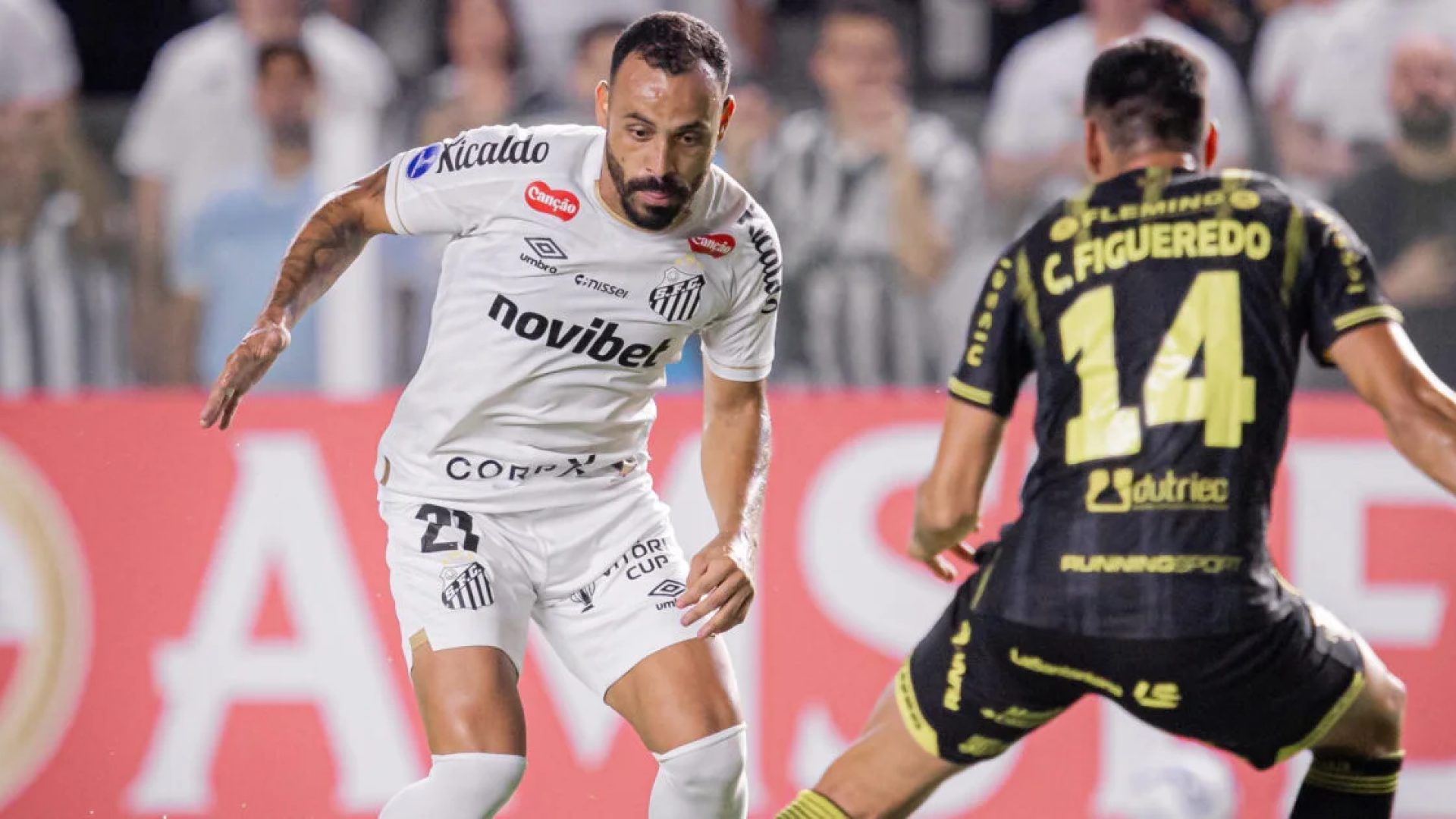 Santos envergonha torcida no dia do aniversário e só empata com o Recoleta