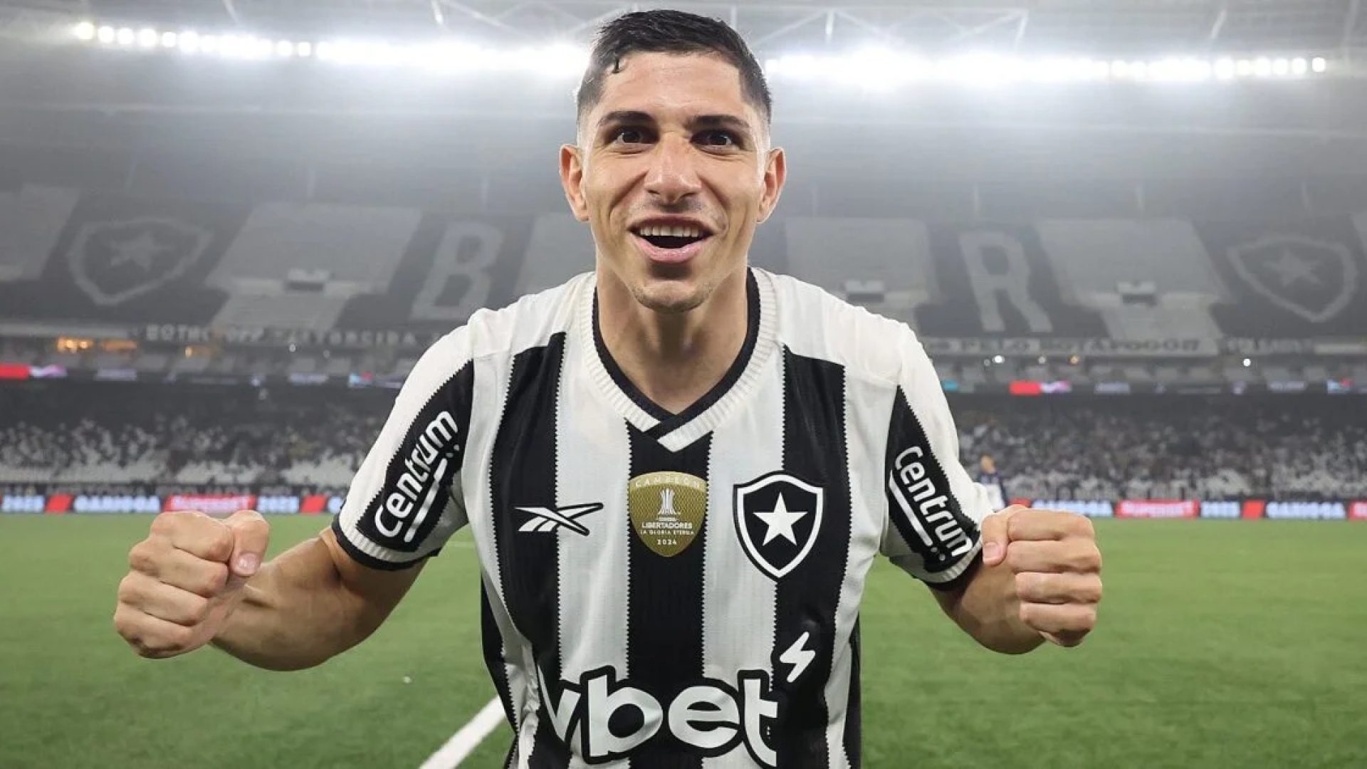 Fluminense anuncia contratação do meia venezuelano Savarino, que estava no Botafogo