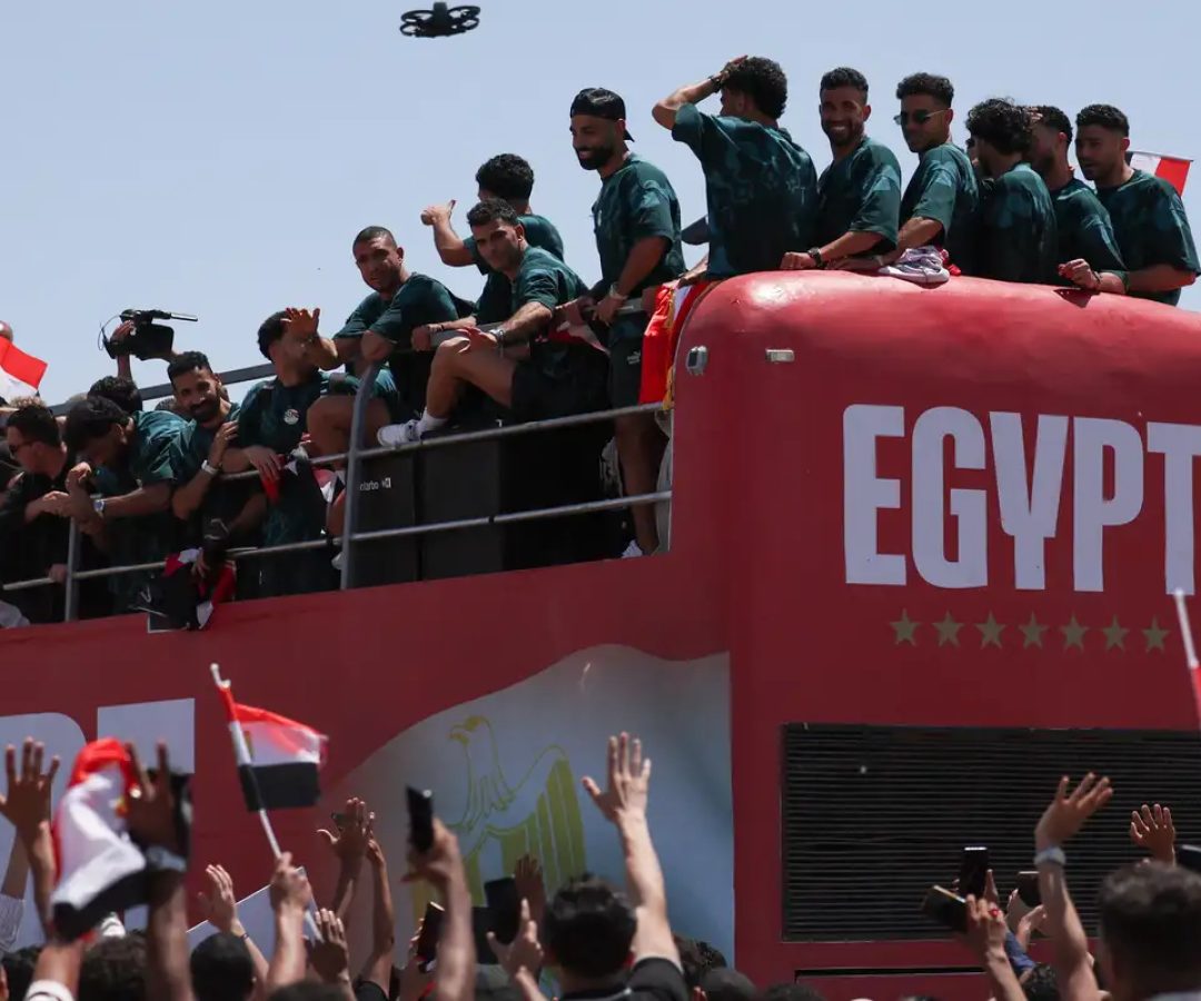 Jogadores do Egito são recebidos como heróis após atuação na Copa