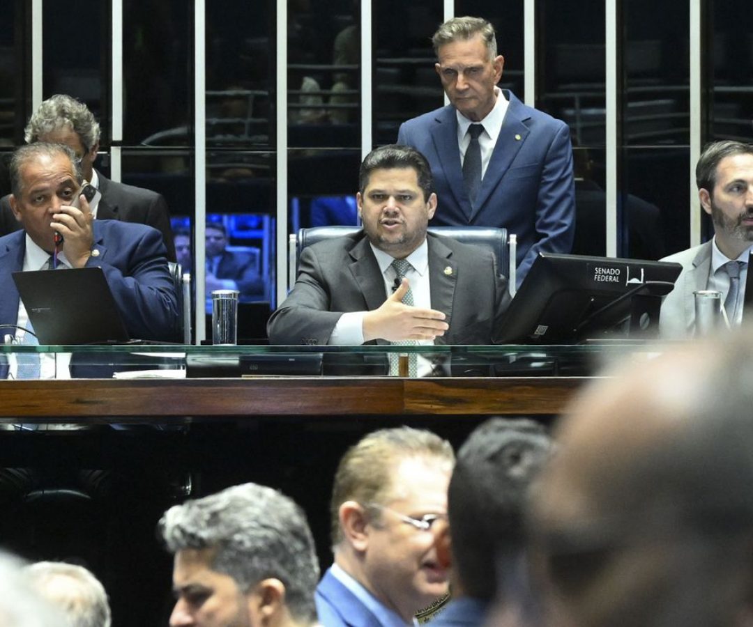 Dosimetria: Alcolumbre promulga lei que beneficia condenados pelo 8/1