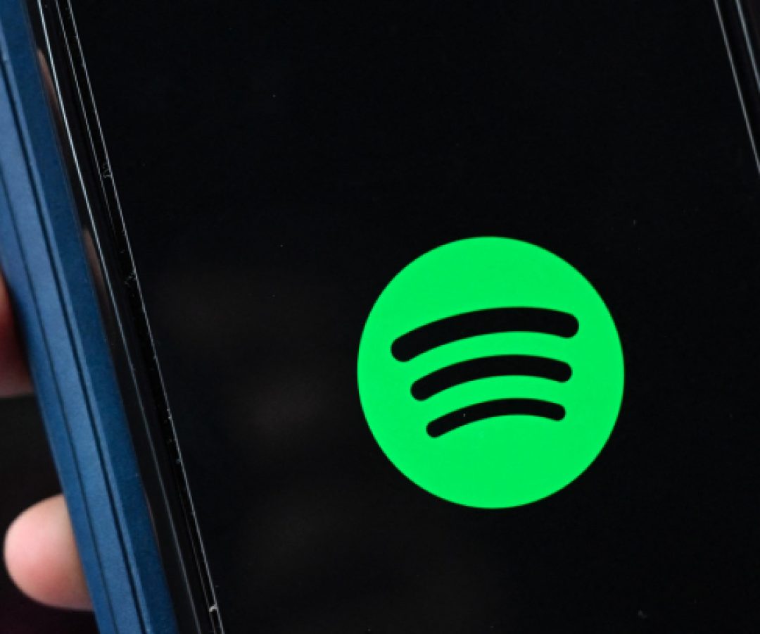 Indústria de ‘feats’ domina as mais ouvidas e bate músicas solo no Spotify