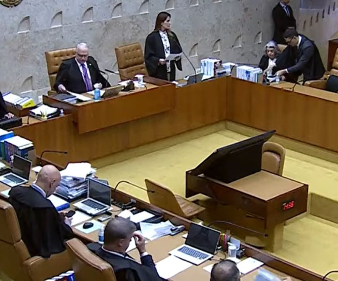 STF suspende julgamento sobre mandato-tampão para governo do Rio