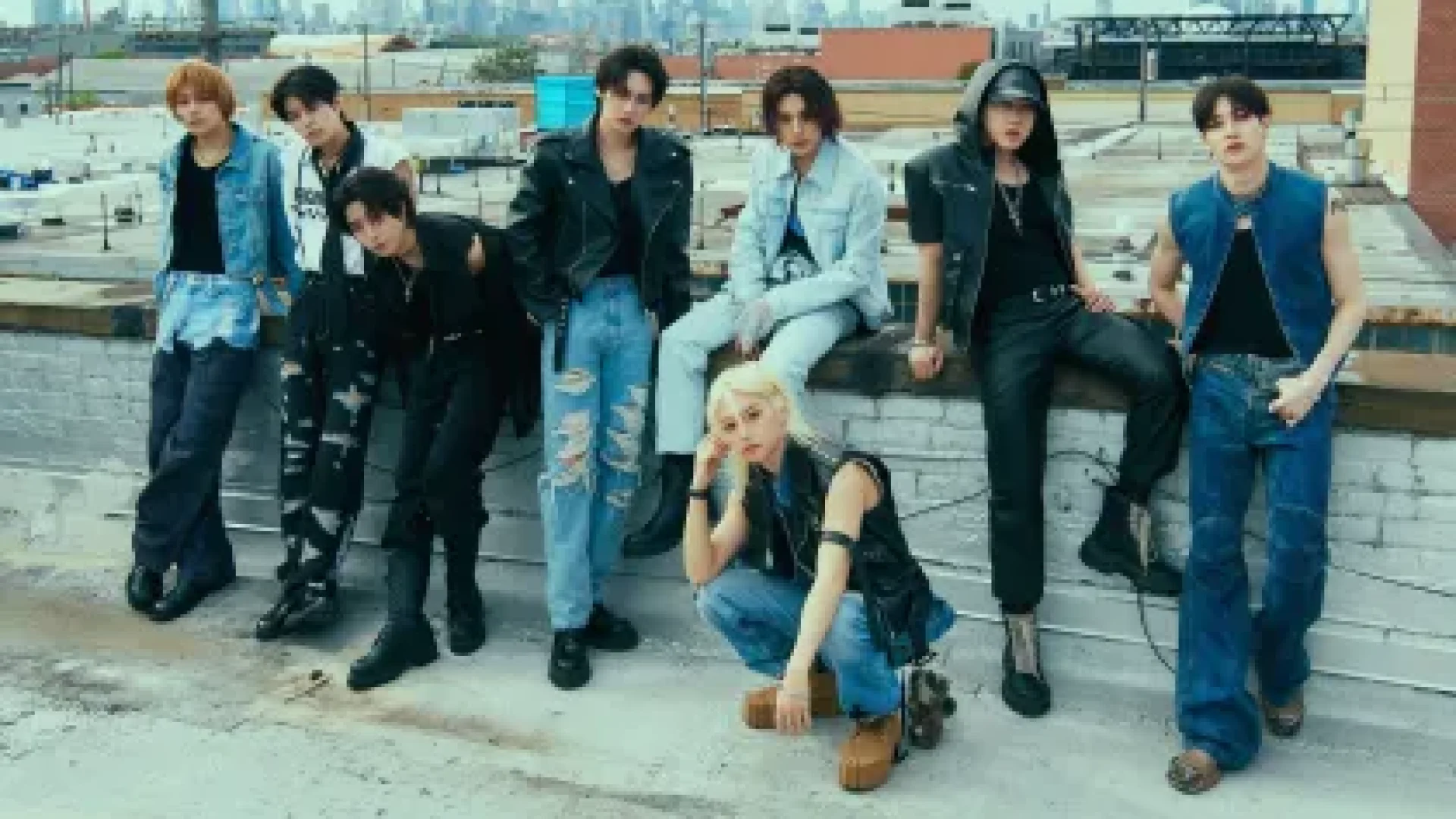 stray kids k pop.jpg