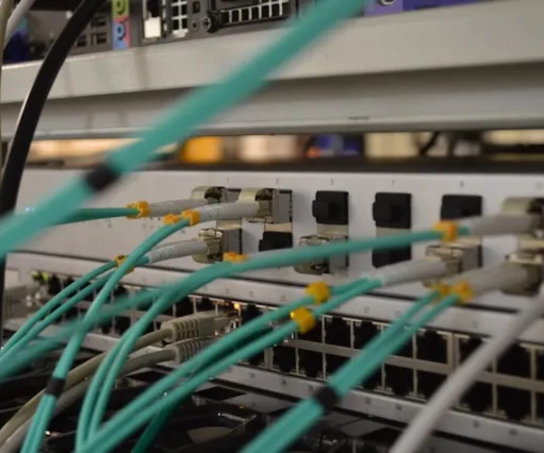 Inscrições abertas para curso gratuito, totalmente online, de Instalador e Reparador de Redes de Computadores; certificado grátis