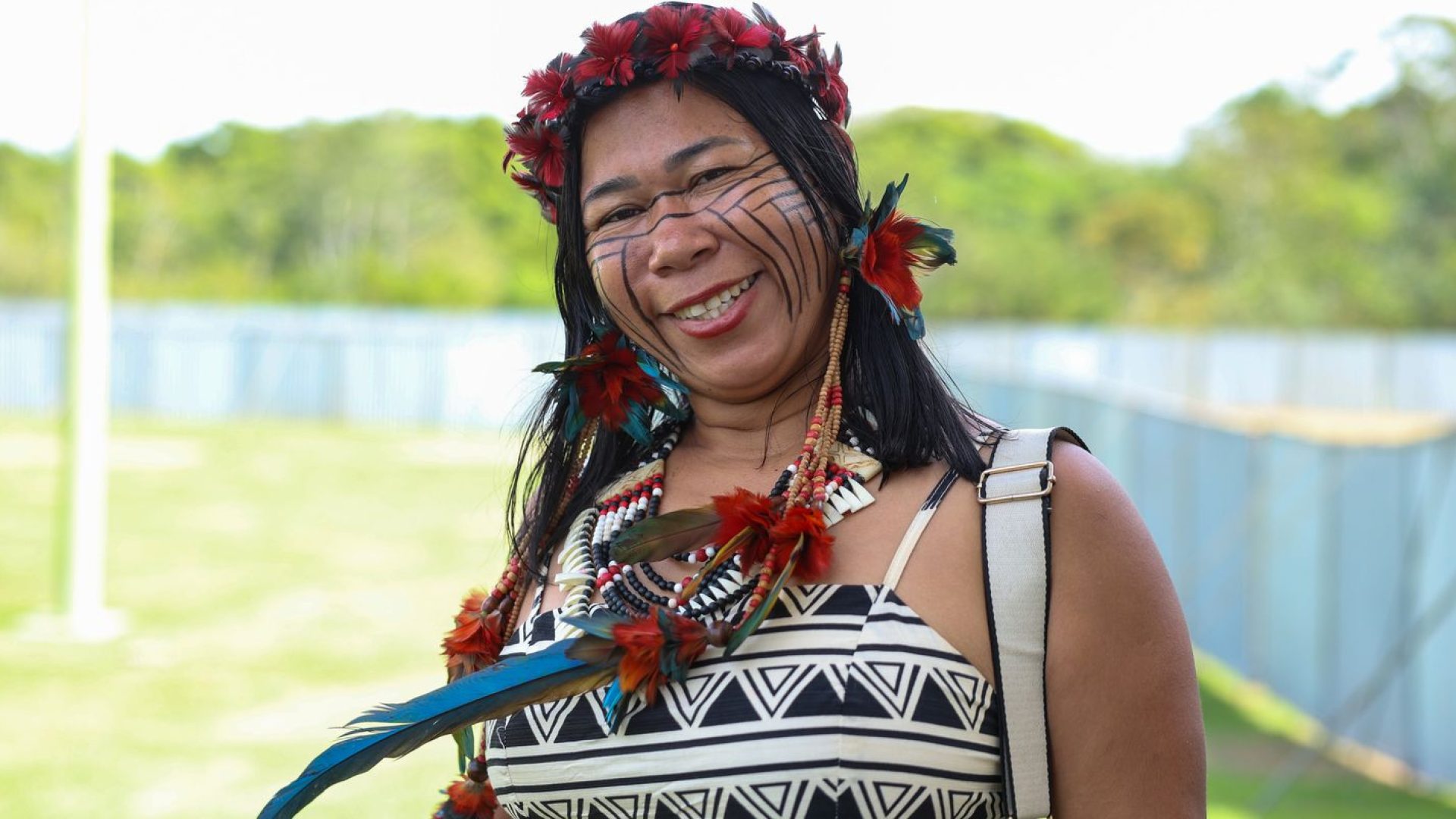 Música e dança Tupinikim marcam início de evento nacional de cultura