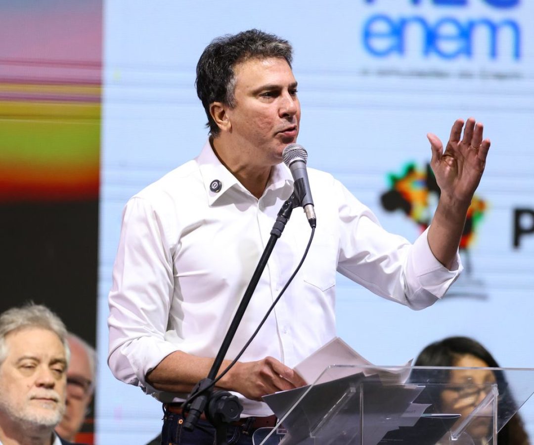 Ministro da Educação defende maior remuneração para professor