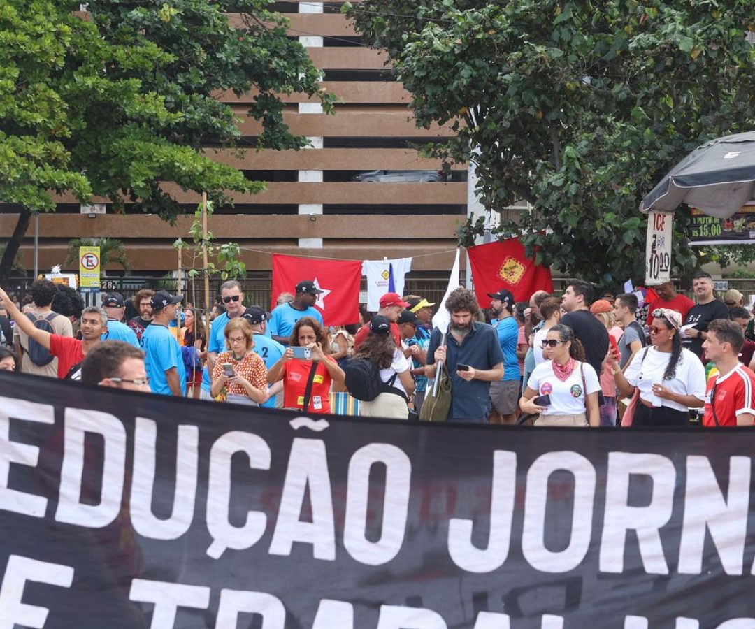 Caminhos da Reportagem debate impactos da escala 6x1 no Brasil