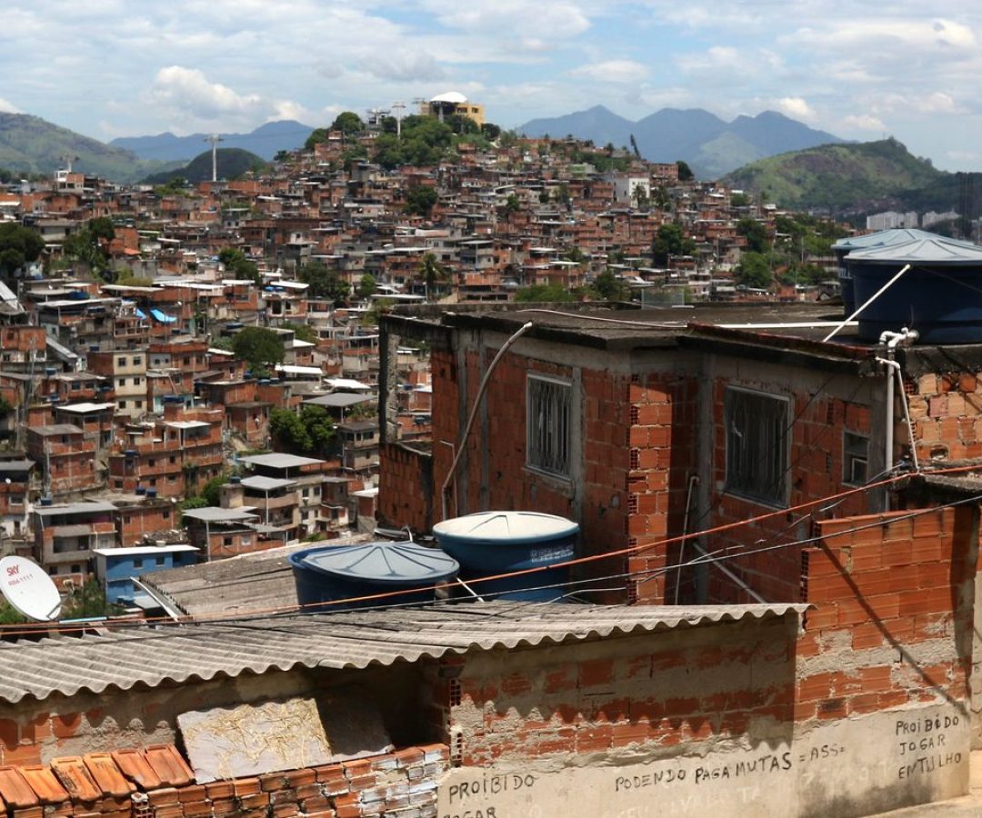 Gênero, raça e origem familiar definem mobilidade social, diz estudo