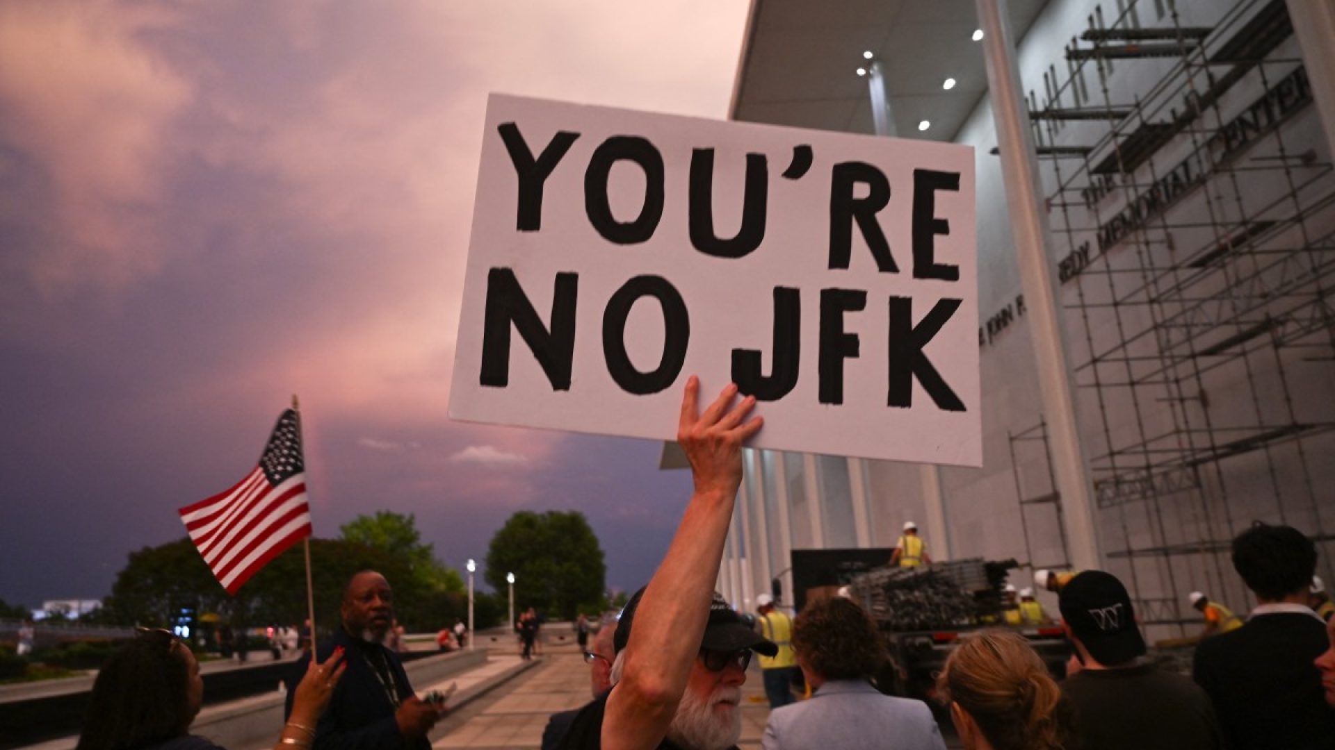 trump-jfk-kennedy-center.jpg