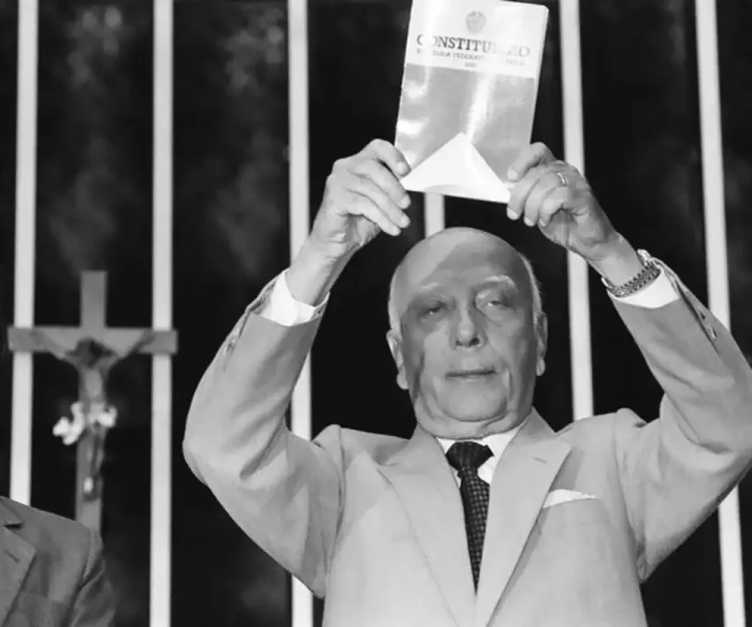 A união, a força e a importância da representação política