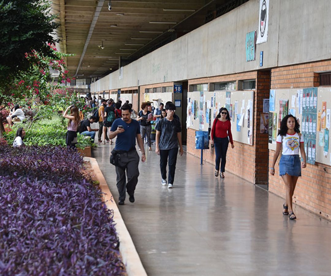 Gestão das universidades públicas terá debate na CCT — Senado Notícias