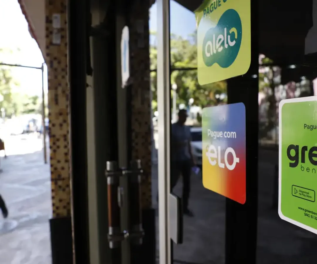Modernização do vale-alimentação amplia direitos de trabalhadores e promete aliviar custos do comércio no DF