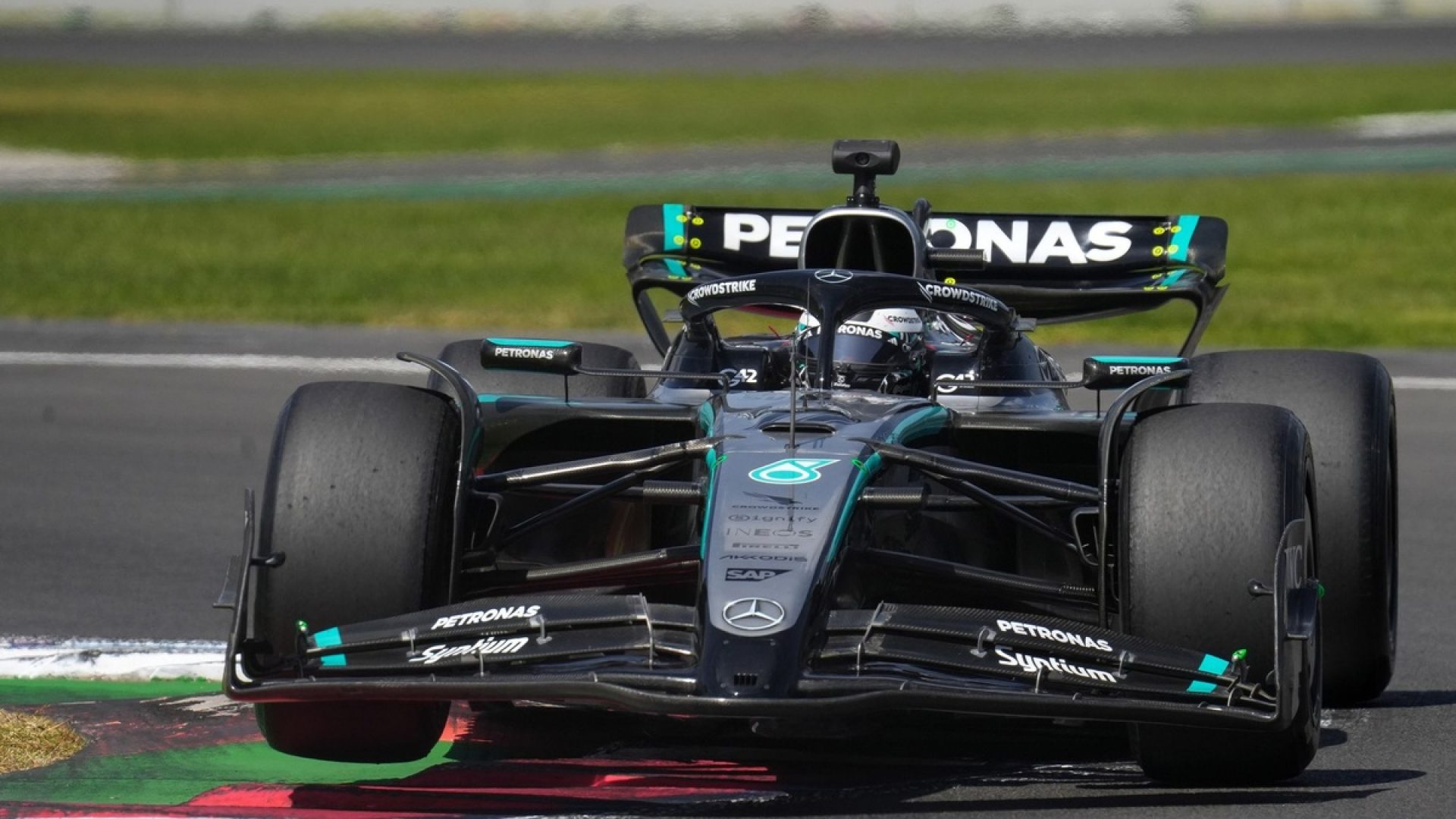 Pirelli define pneus de 2026 e abandona o C6