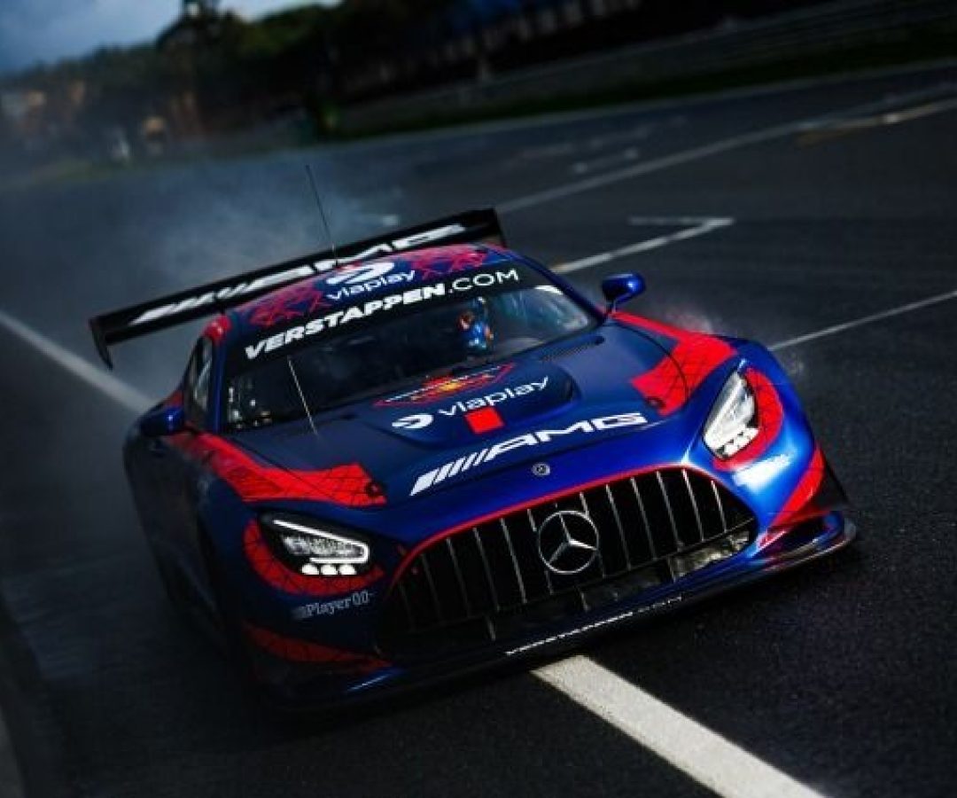 Equipe de Verstappen assina com a Mercedes para 2026 na GT3