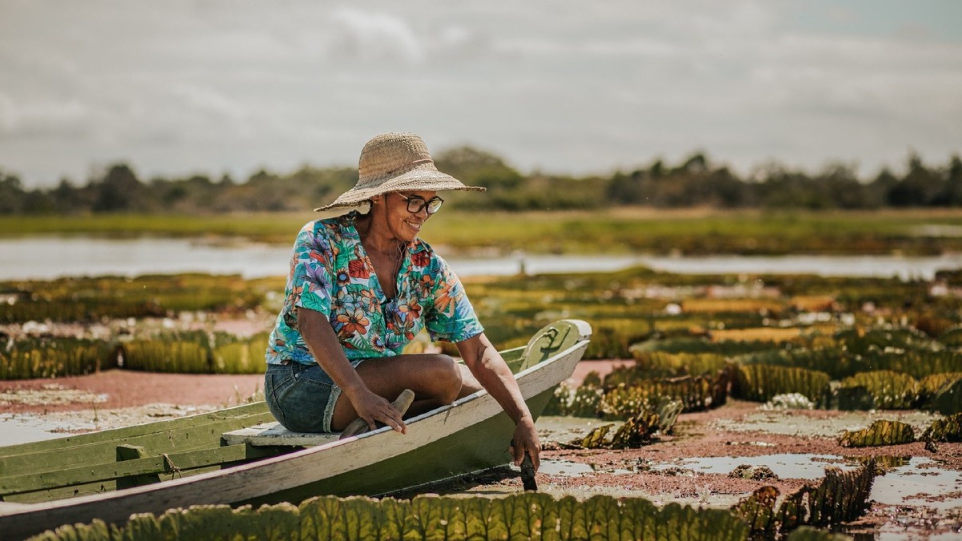 Empreendedora transforma jardim de vitórias-régias em destino turístico no Pará | Um Só Planeta