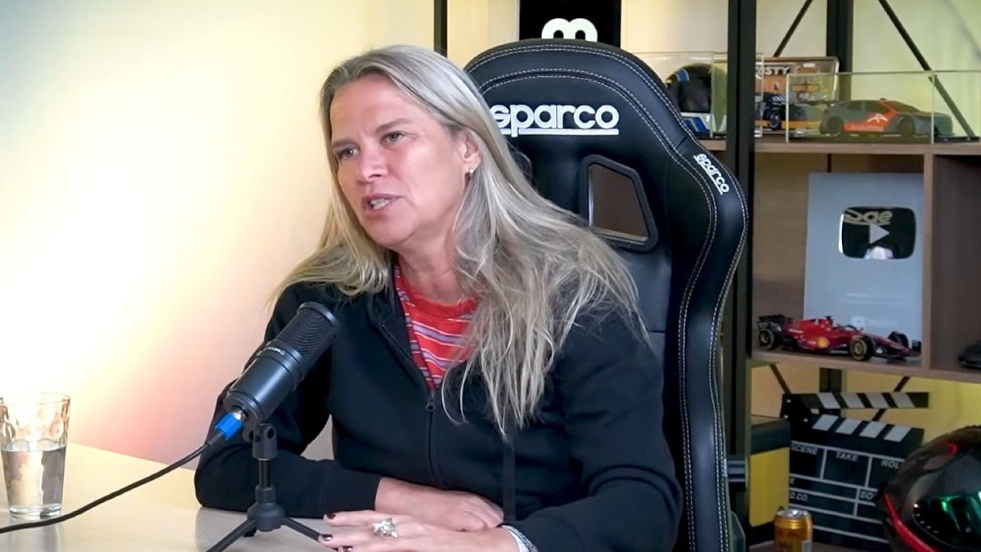 Mari Becker nega desaceleração na carreira após fim da F1 na Band