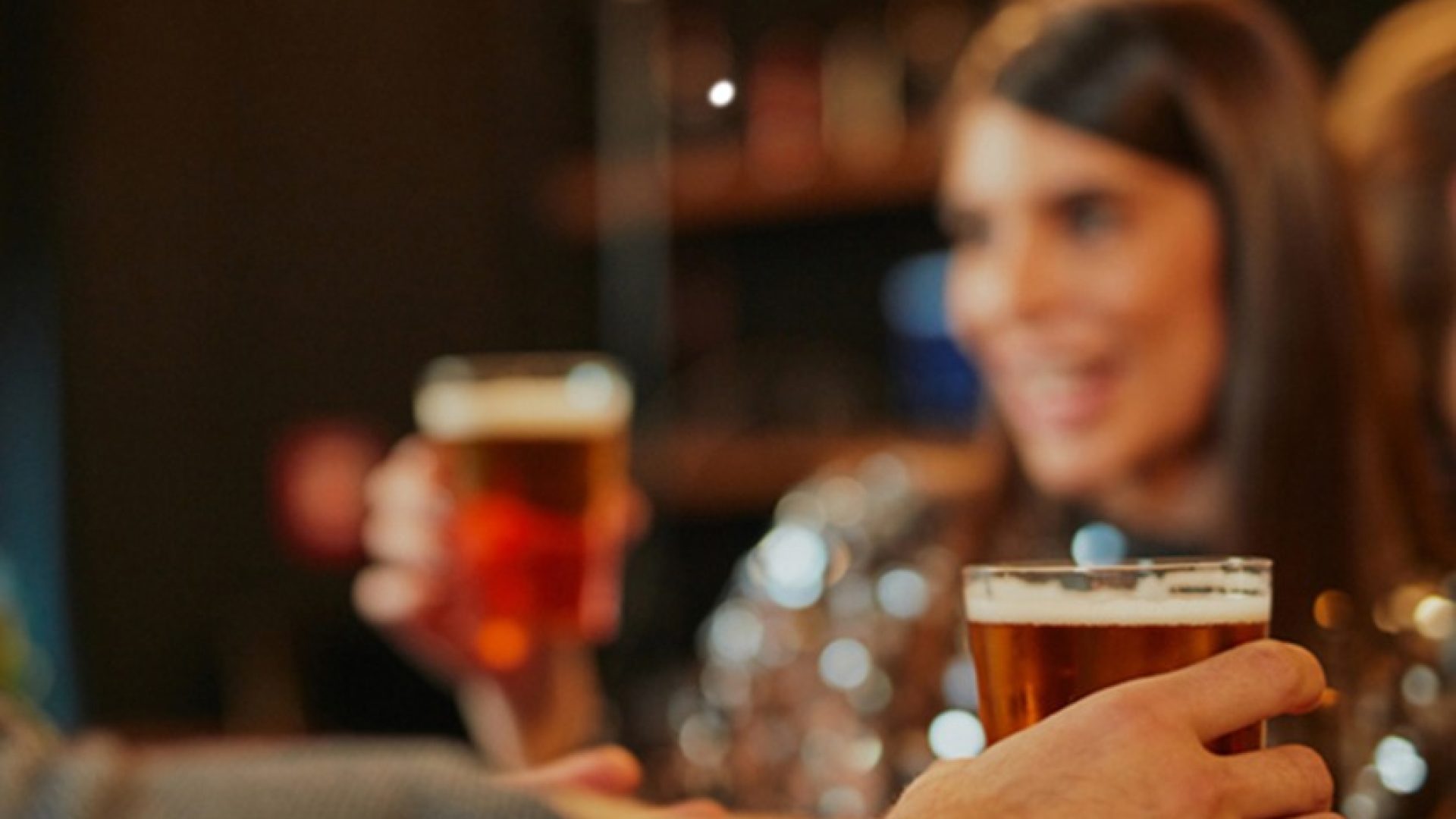 Lei garante criação de estratégia de saúde específica para mulheres alcoolistas — Senado Notícias