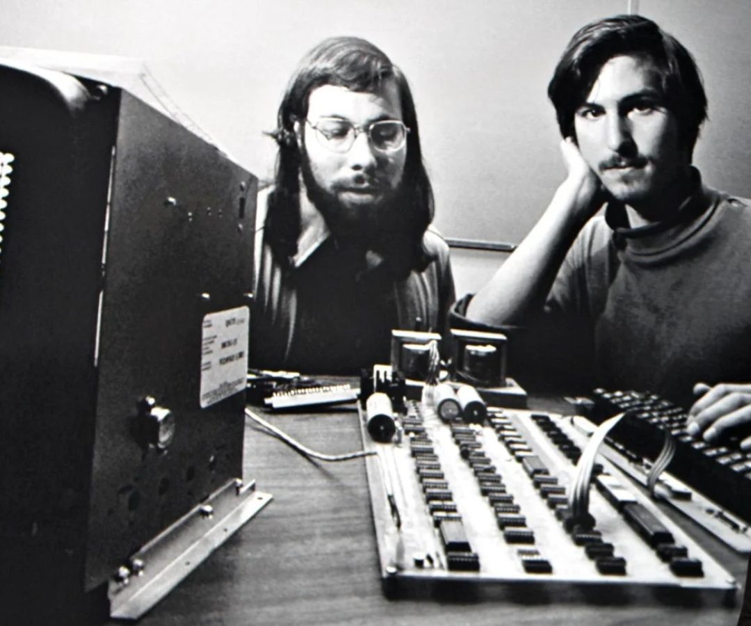 Apple; steve jobs