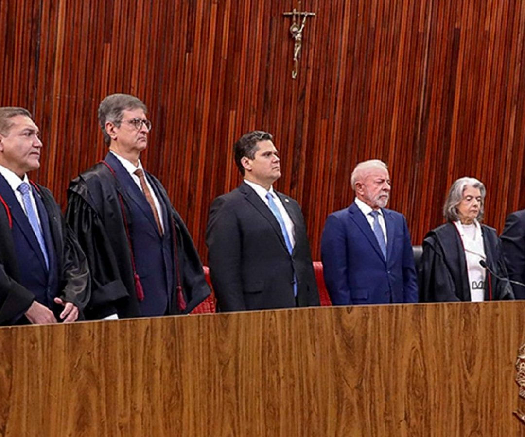 Chefes dos Três Poderes participam da posse de Nunes Marques no TSE — Senado Notícias
