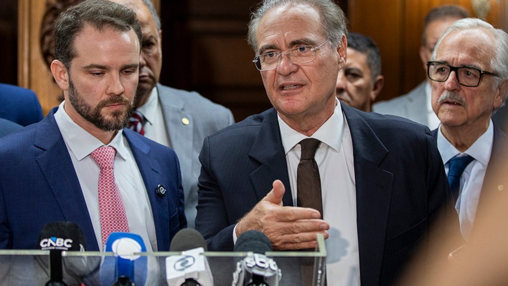 Renan reagenda votação do financiamento ao agro e negocia texto com governo Lula — Senado Notícias