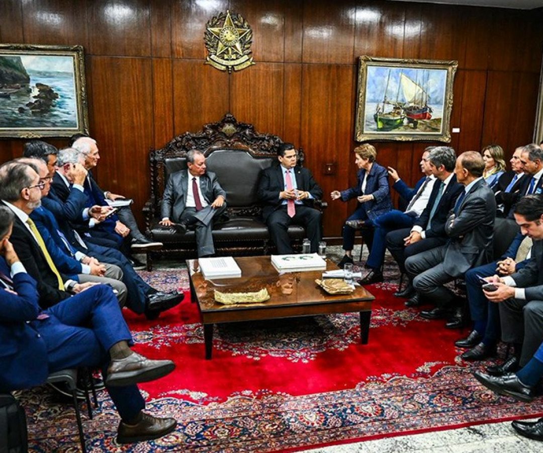 Em reunião no Senado, empregadores propõem discutir 6x1 depois das eleições — Senado Notícias