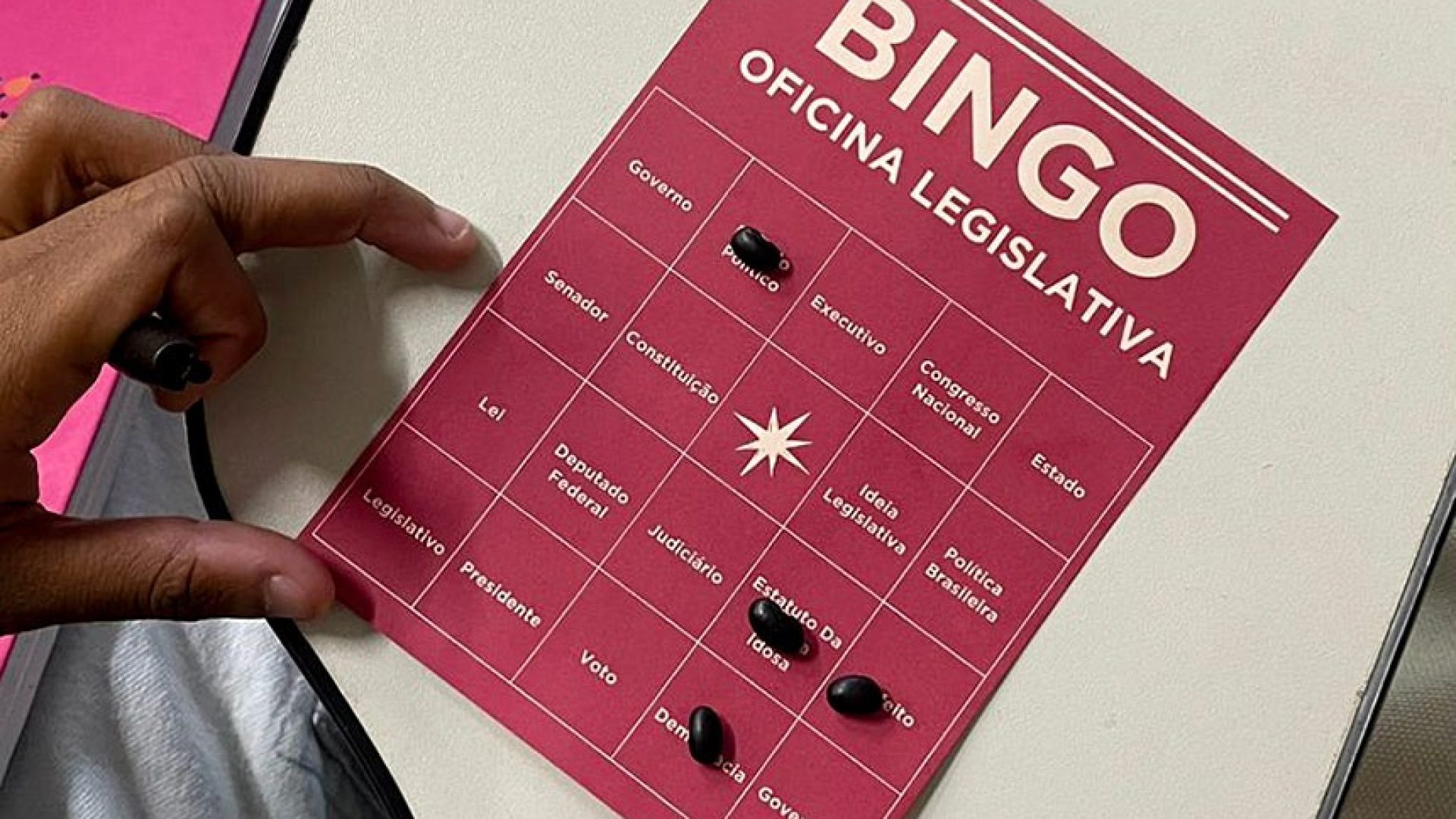 Bingo é ferramenta para turma de idosos da Oficina Legislativa do e-Cidadania — Senado Notícias