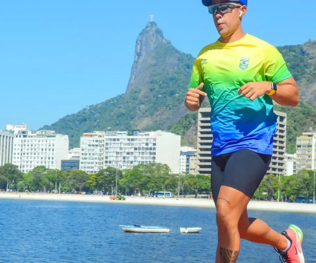 Carioca aproveita prova de rua para visitar o Cristo pela primeira vez
