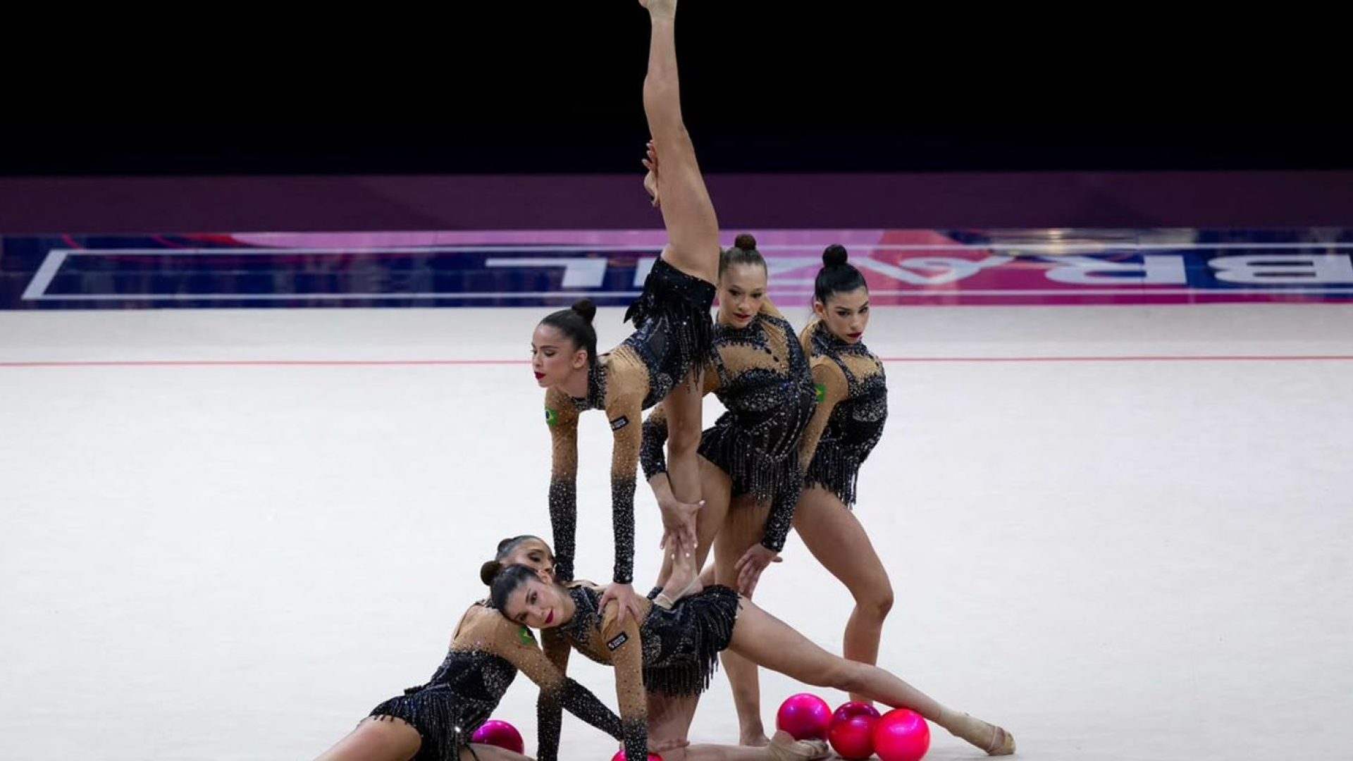 Ginástica rítmica: Brasil é bronze e garante vaga em Los Angeles 2028