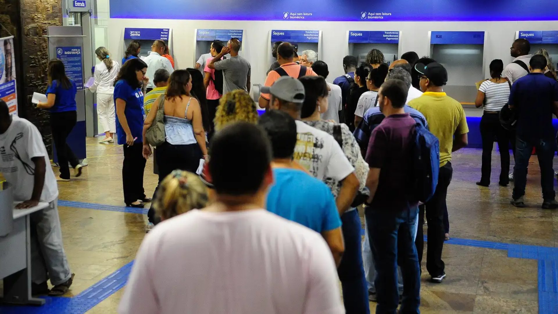 Bancários farão paralisação de 24 horas nesta quinta-feira