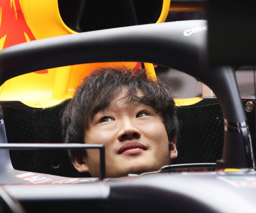 Tsunoda admite "nervosismo" sobre futuro com a Red Bull
