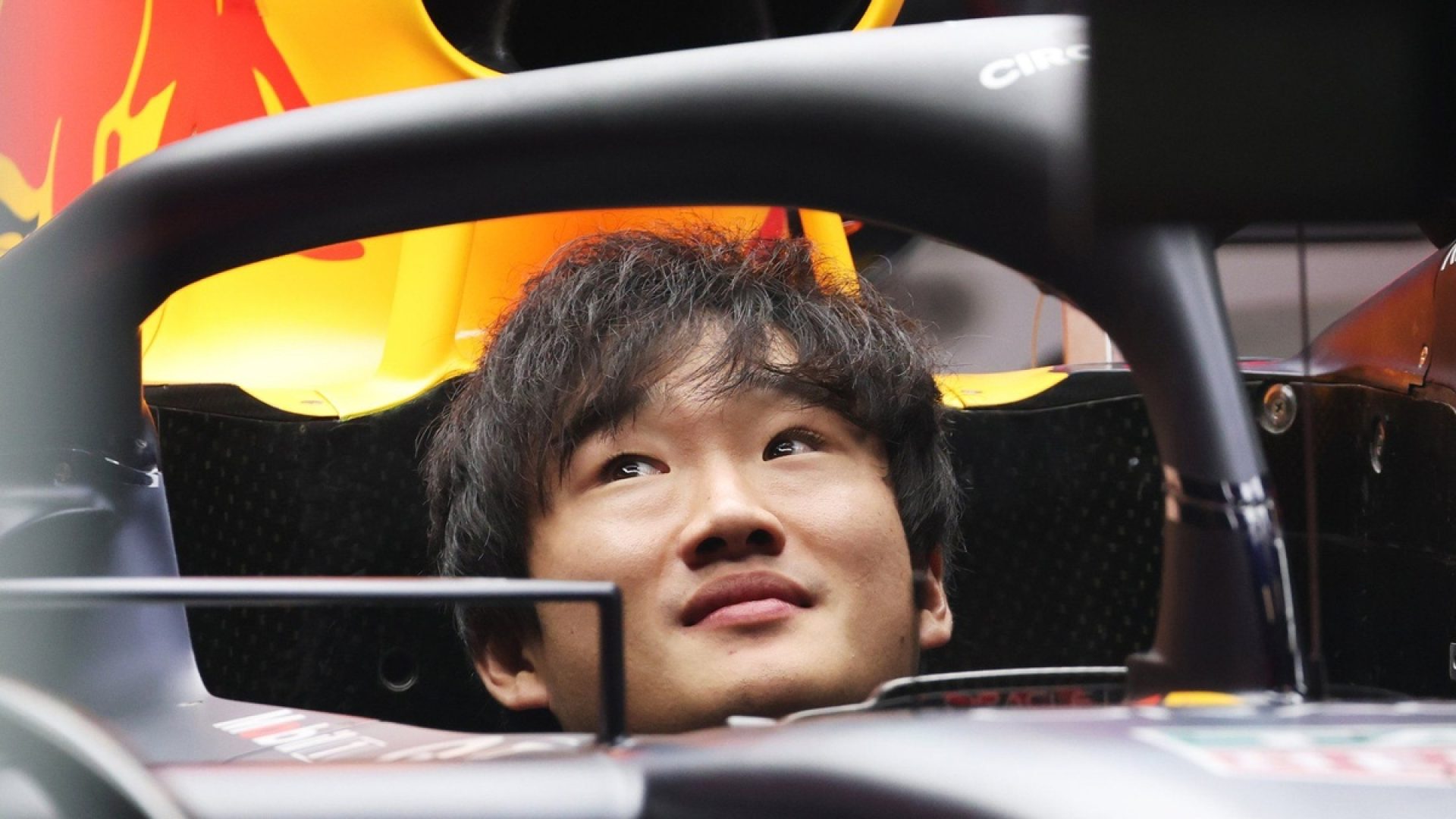 Tsunoda admite "nervosismo" sobre futuro com a Red Bull
