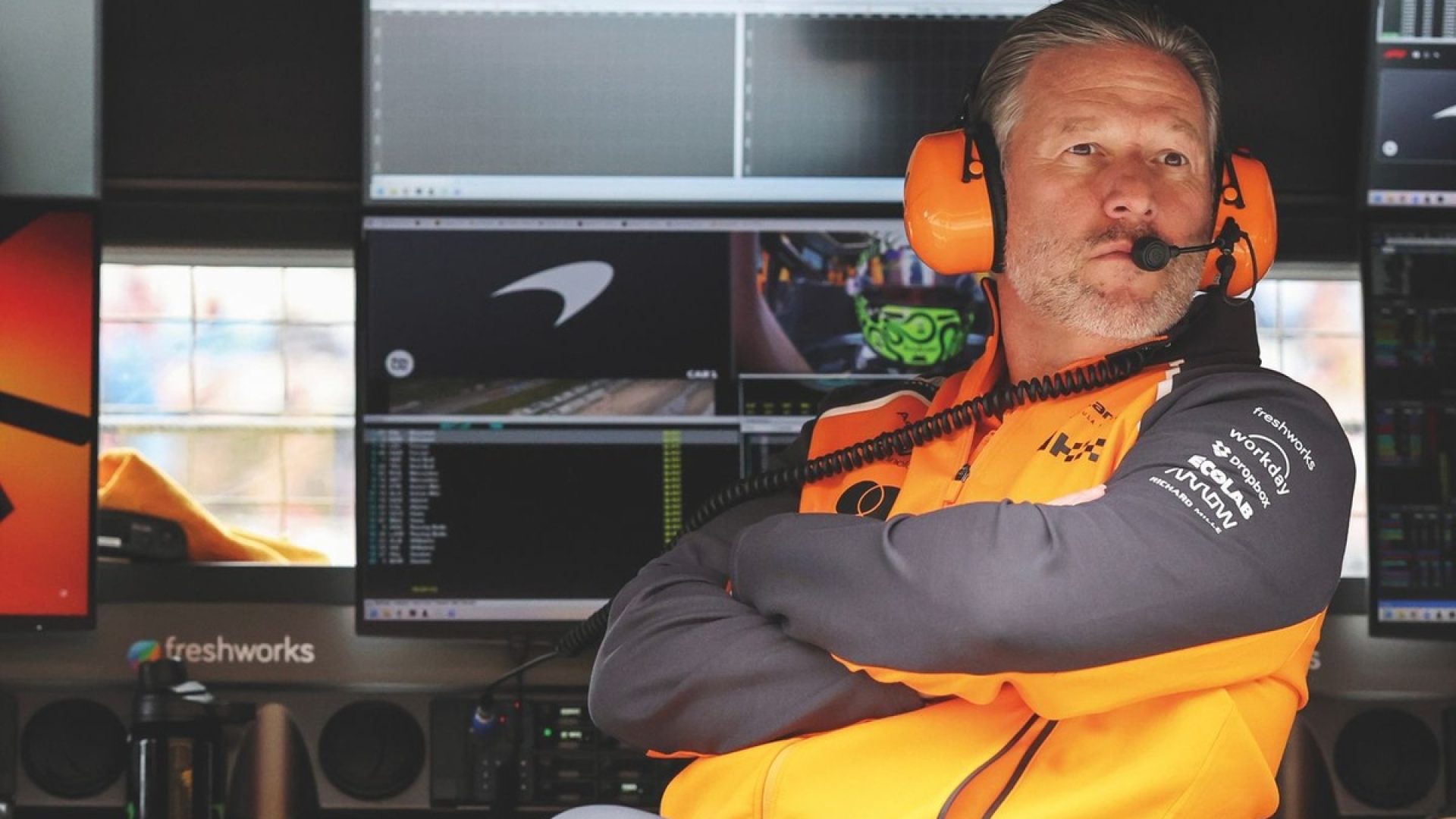 Brown critica arrogância de Verstappen